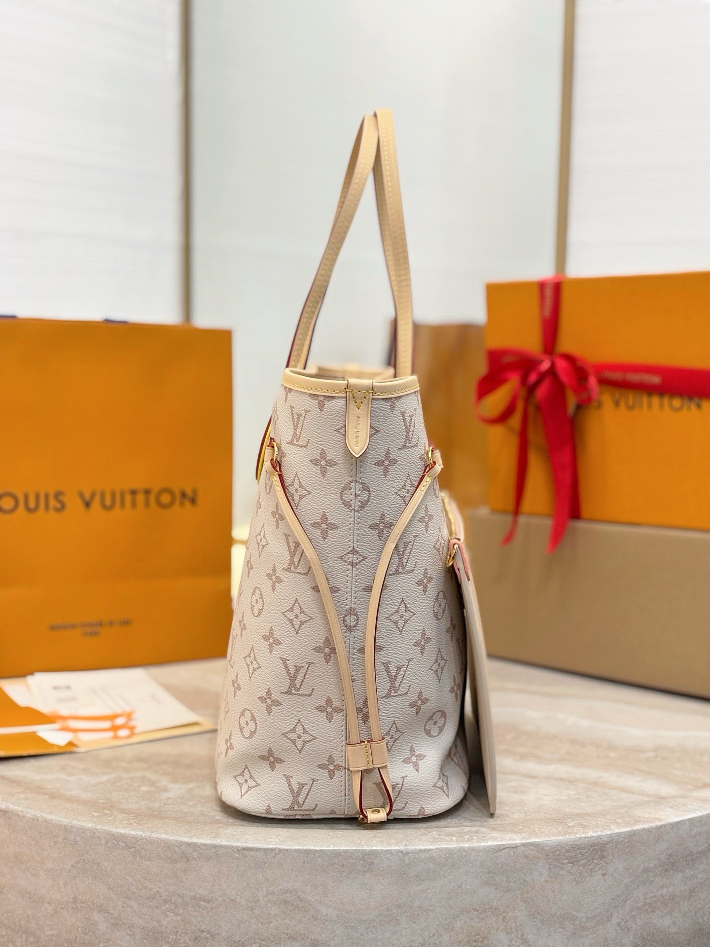 LV Neverfull Inside Out MM M2A095