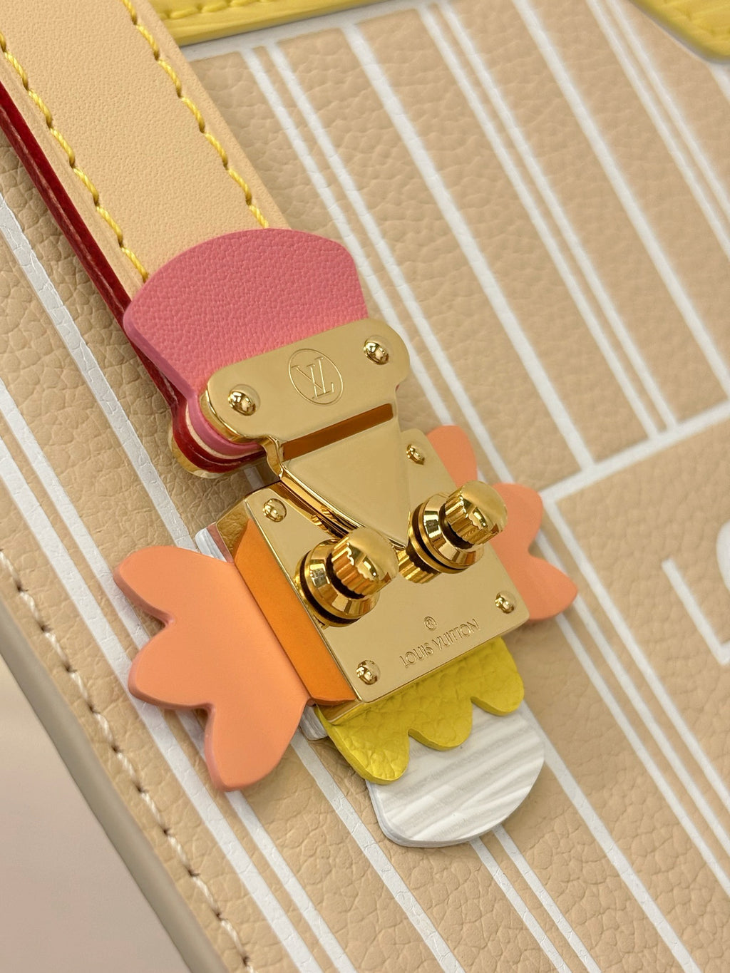 LV Neverfull Inside Out MM M2A095
