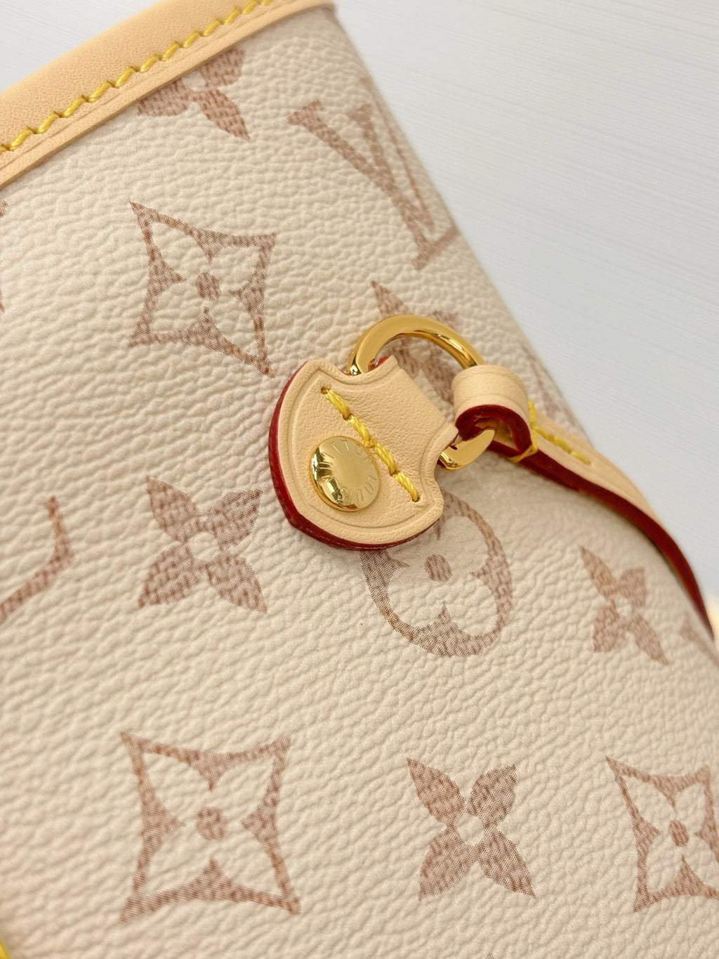 LV Neverfull Inside Out MM M2A095