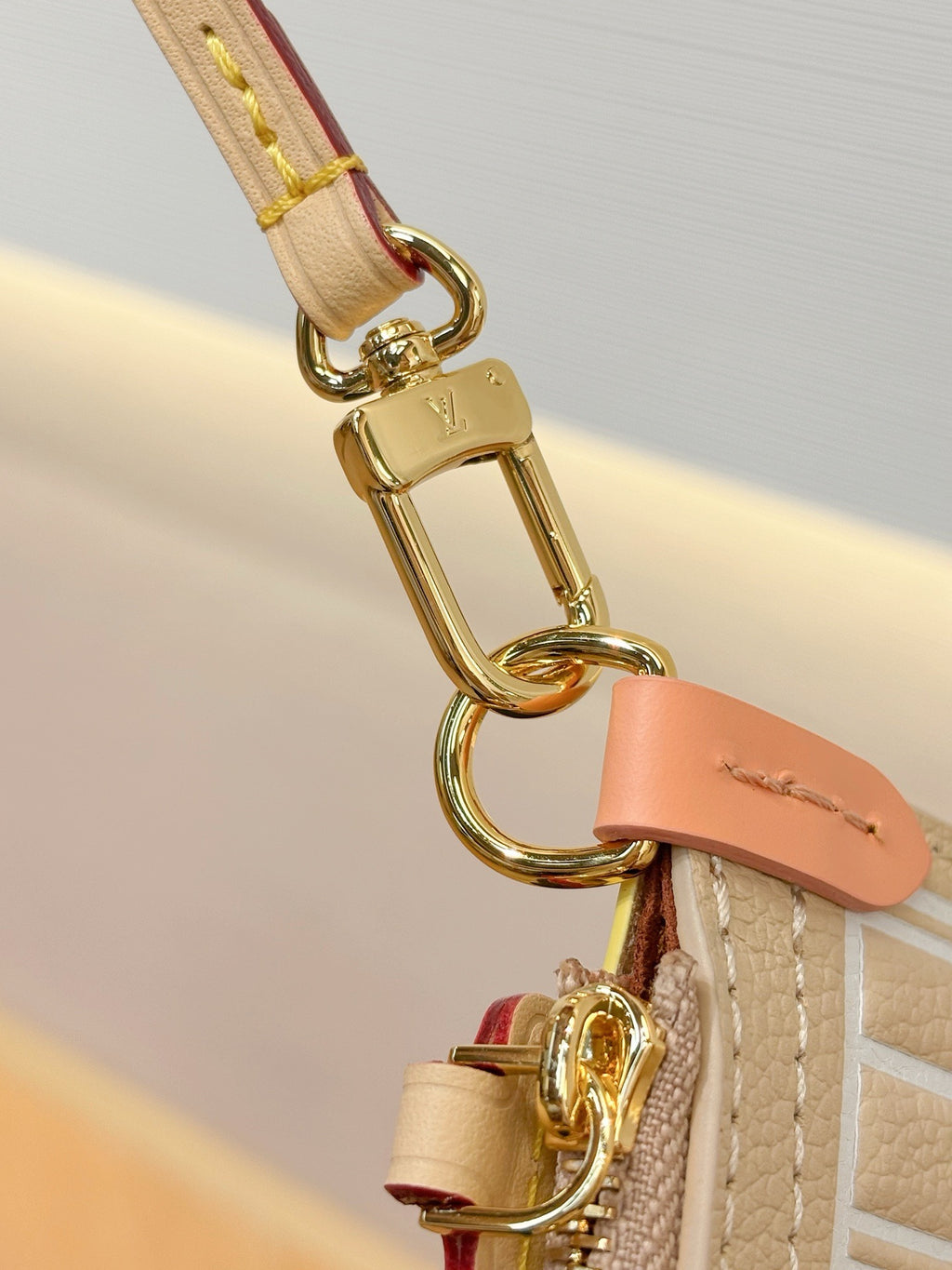 LV Neverfull Inside Out MM M2A095
