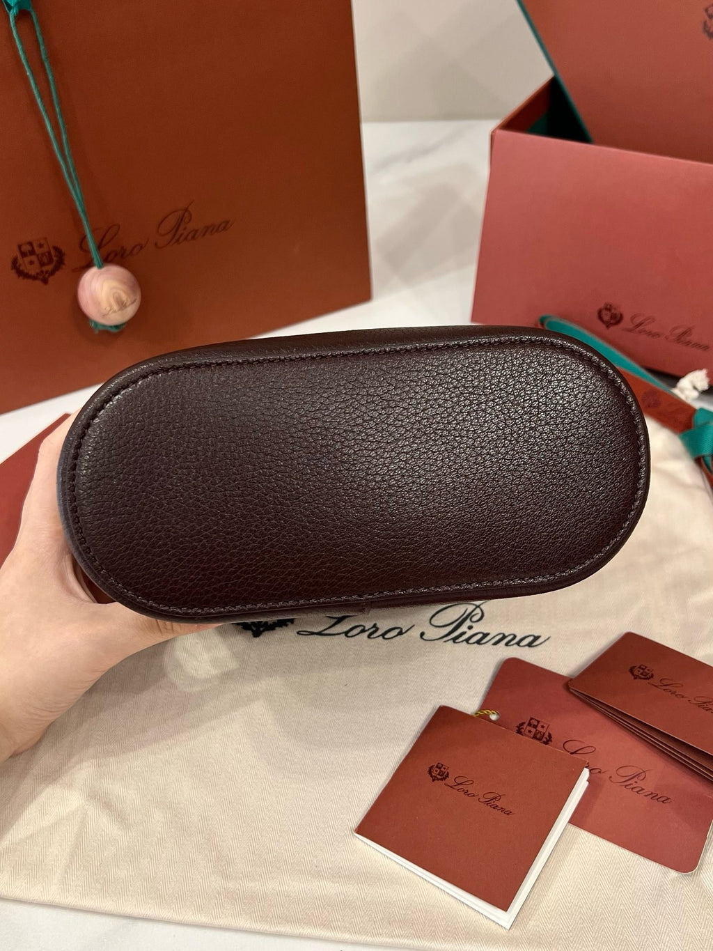 Loro Piana Extra Softy Case L21 in Lambskin