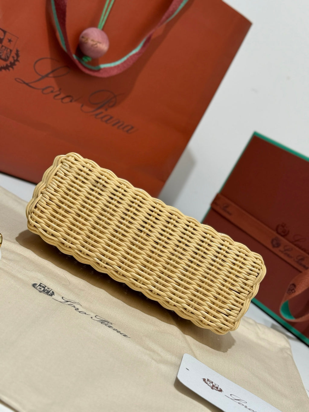 Loro Piana Extra Pocket L19 East-West in Wicker