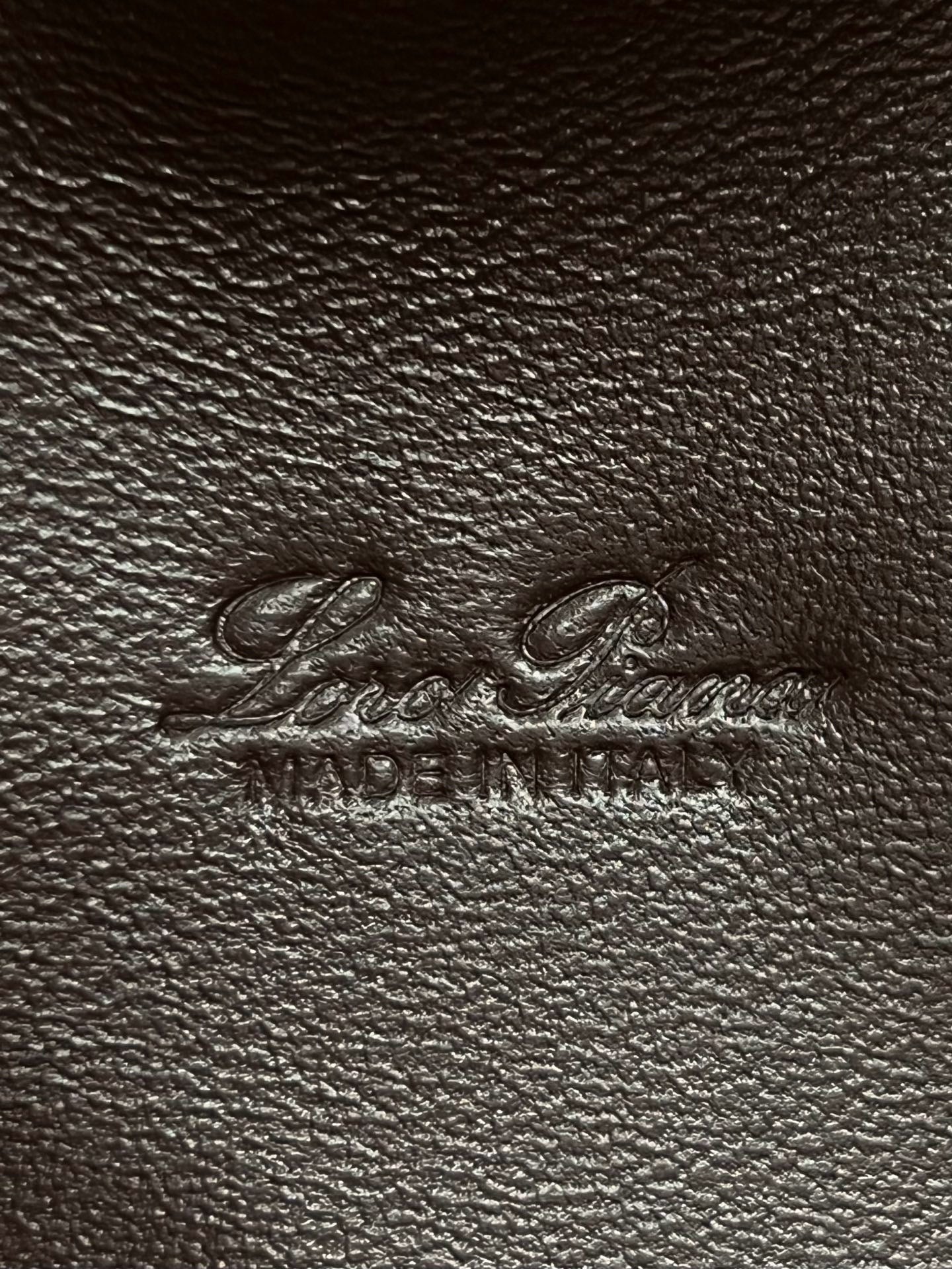 Loro Piana Extra Pouch L29 in Smooth Calfskin