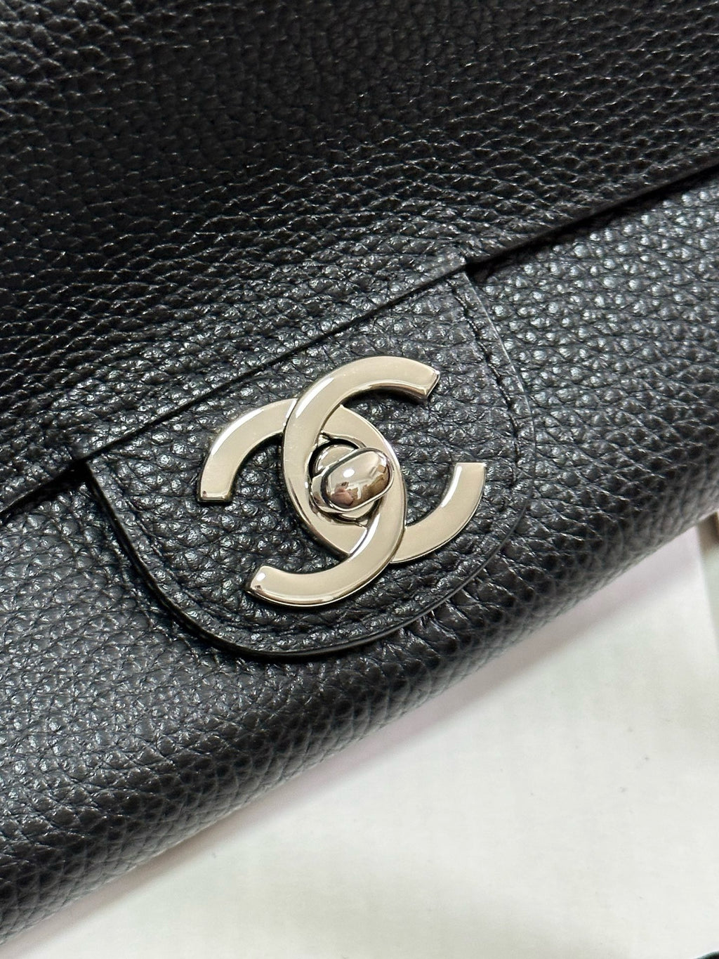 Chanel Maxi Flap Bag in Grained Calfskin AS6231
