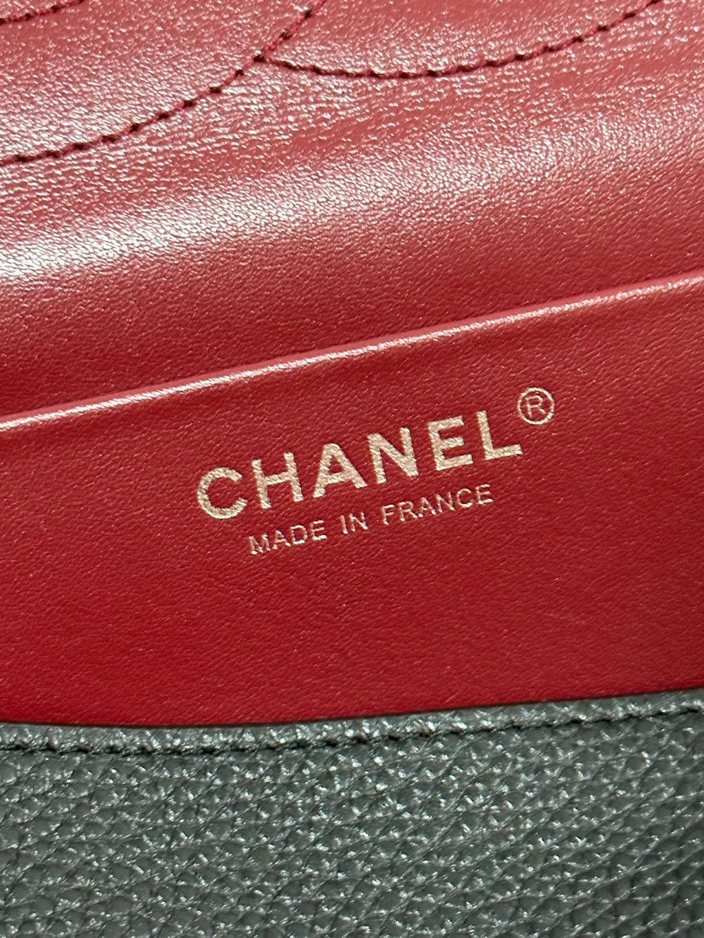 Chanel Maxi Flap Bag in Grained Calfskin AS6231