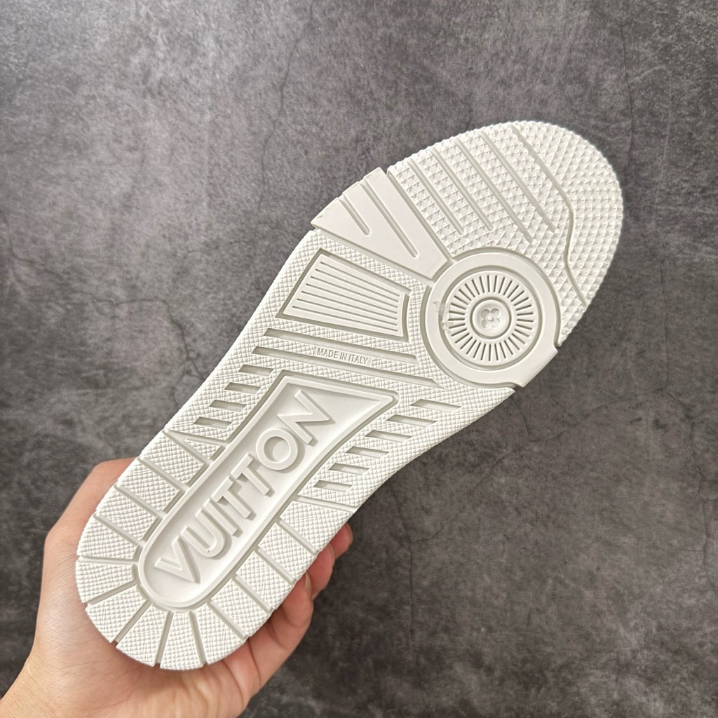 LV Trainer Sneaker 1AKBB5