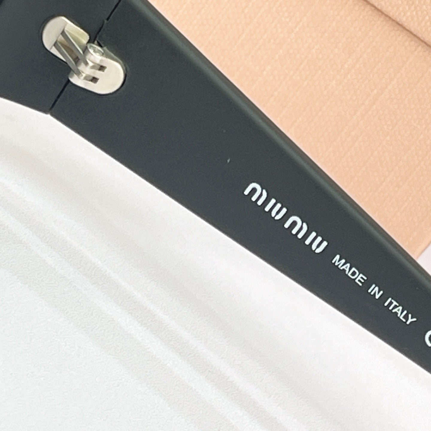 Miu Miu Sunglasses MUC06SU