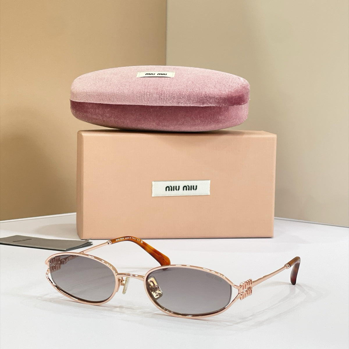 Miu Miu Sunglasses MUB51S
