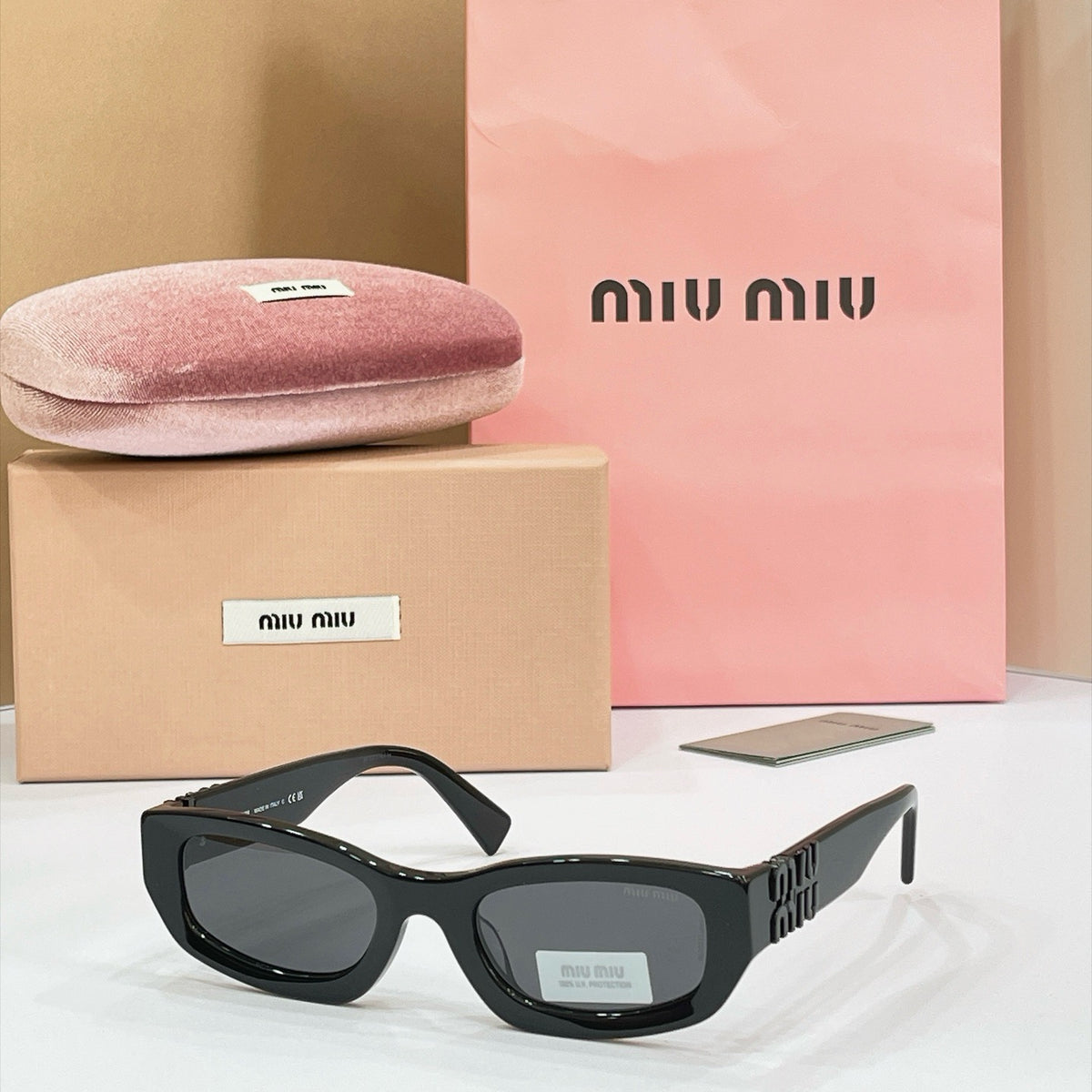 Miu Miu Sunglasses SMUB04-F