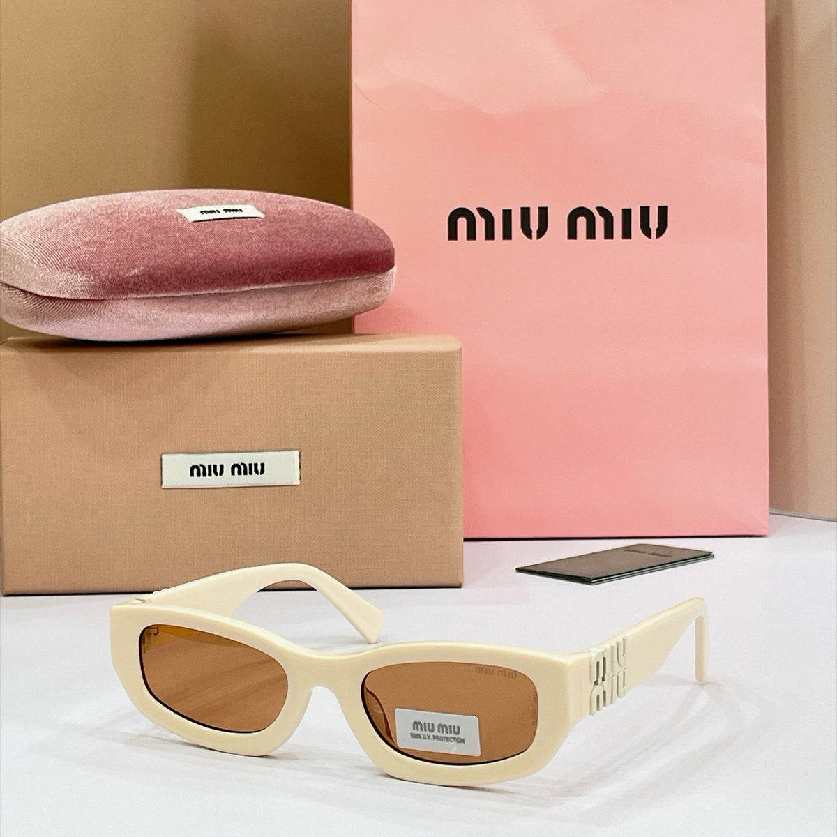 Miu Miu Sunglasses SMUB04-F