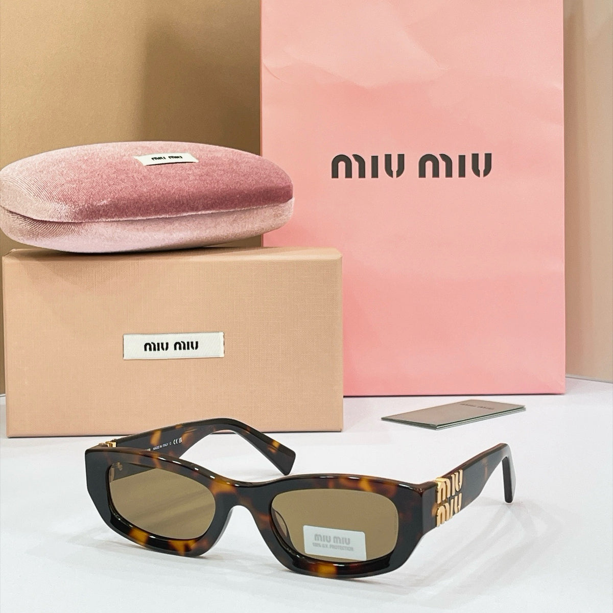 Miu Miu Sunglasses SMUB04-F