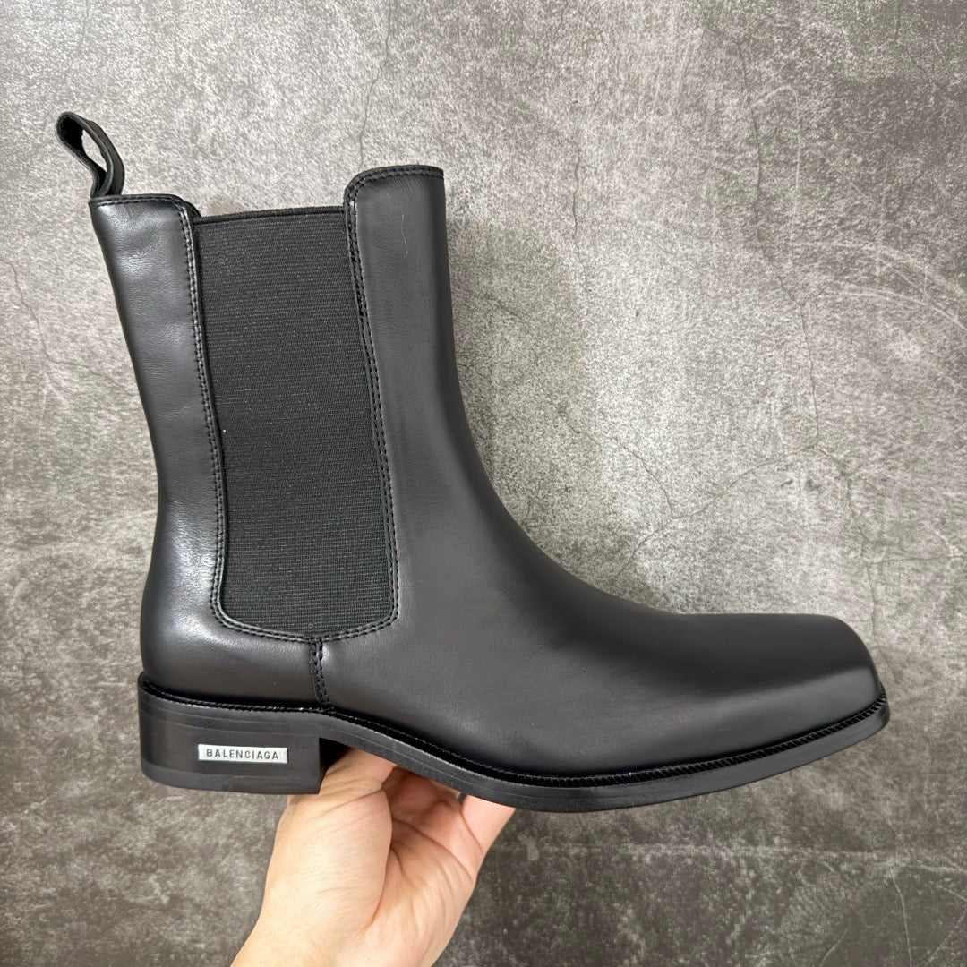 Balenciaga Concorde Chelsea in Black Shiny Calfskin