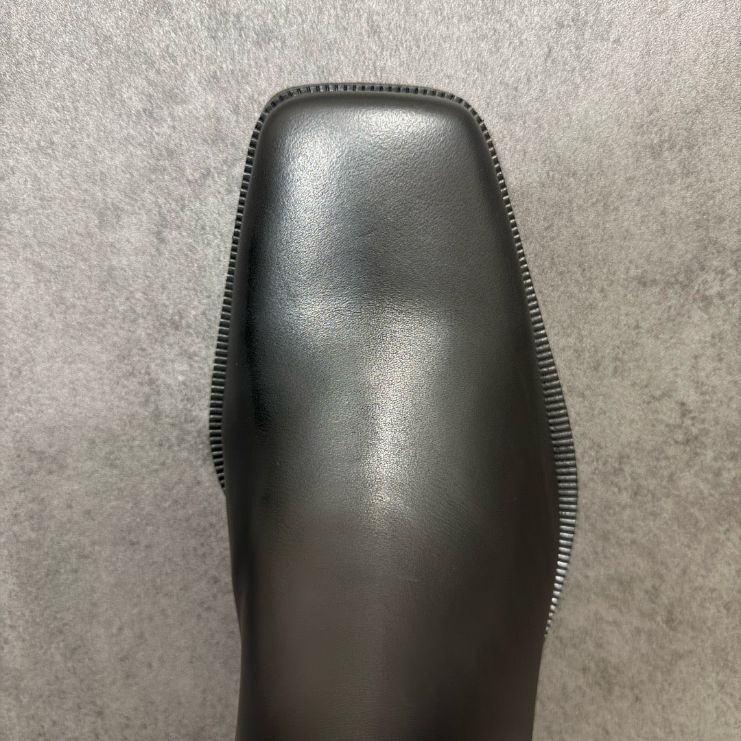 Balenciaga Concorde Chelsea in Black Shiny Calfskin