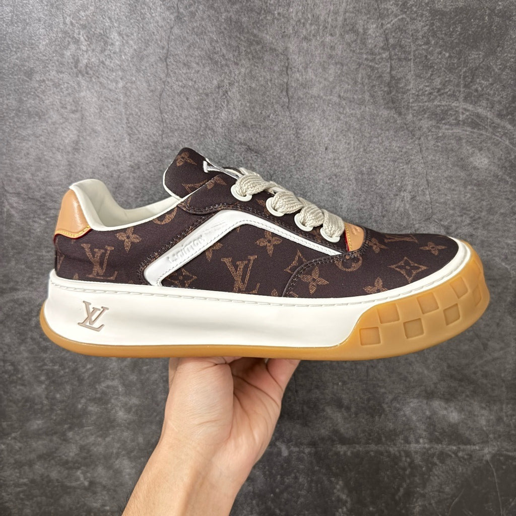LV Tilted Sneaker 1AKR5K