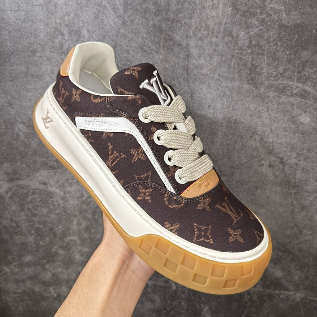 LV Tilted Sneaker 1AKR5K