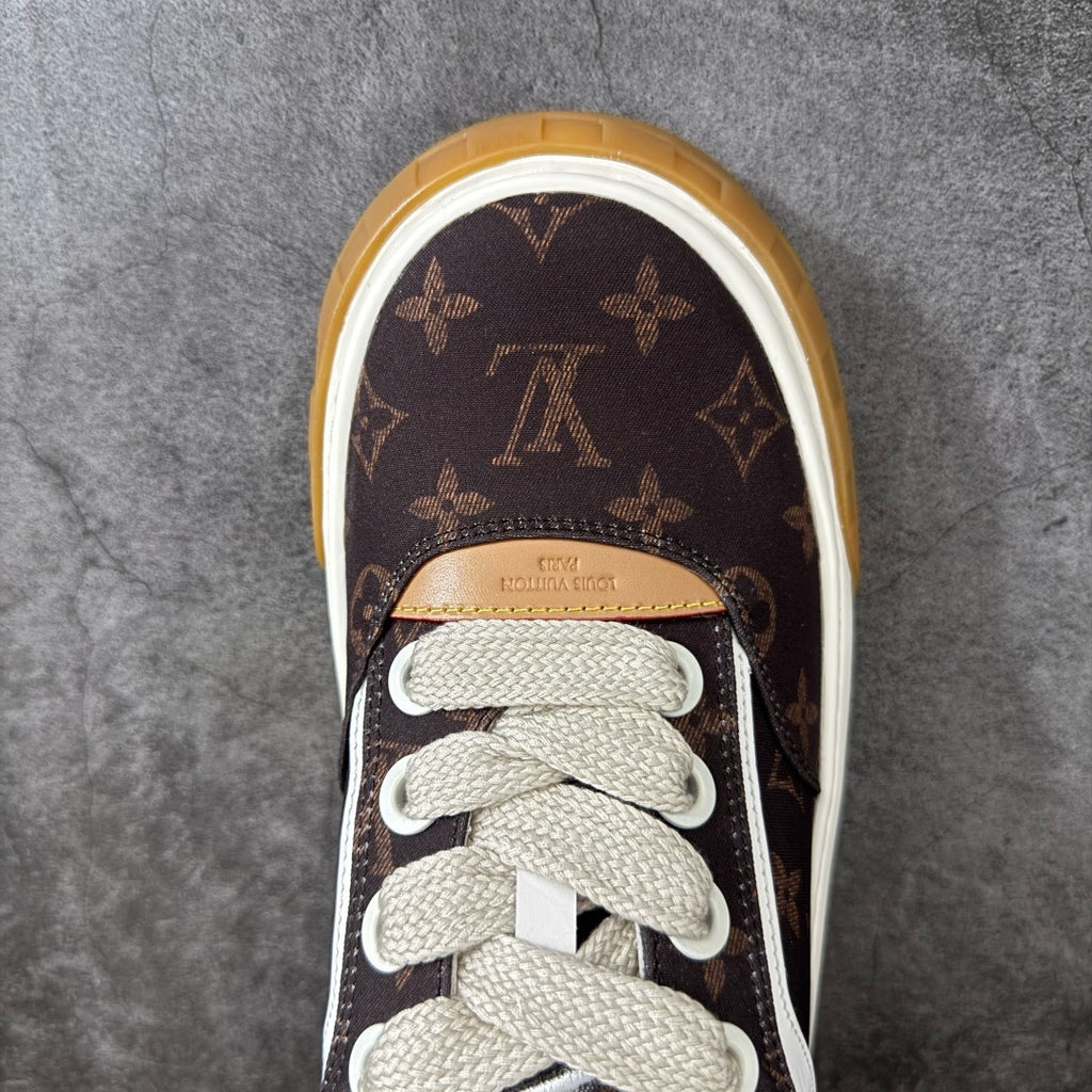 LV Tilted Sneaker 1AKR5K
