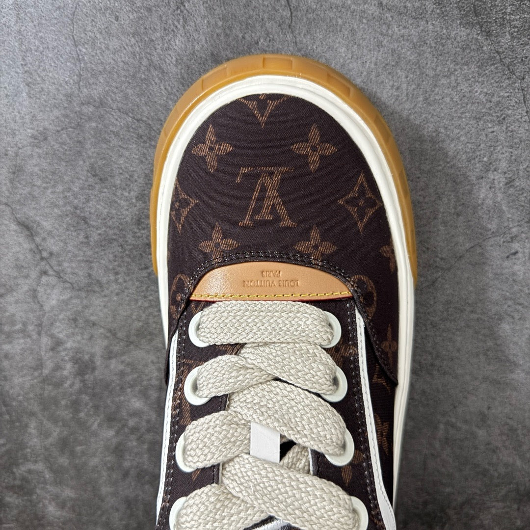 LV Tilted Sneaker 1AKR5K