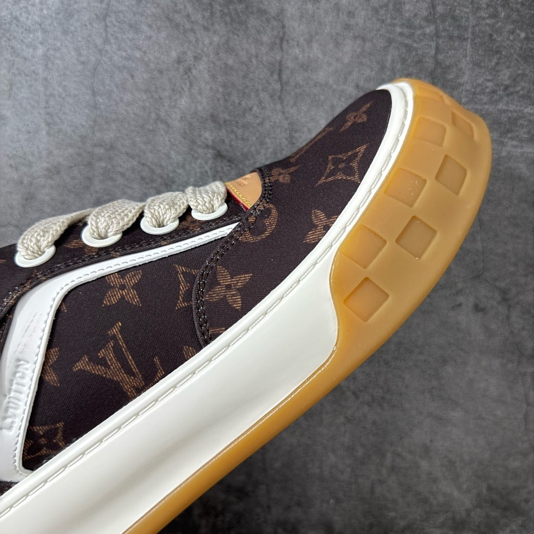 LV Tilted Sneaker 1AKR5K