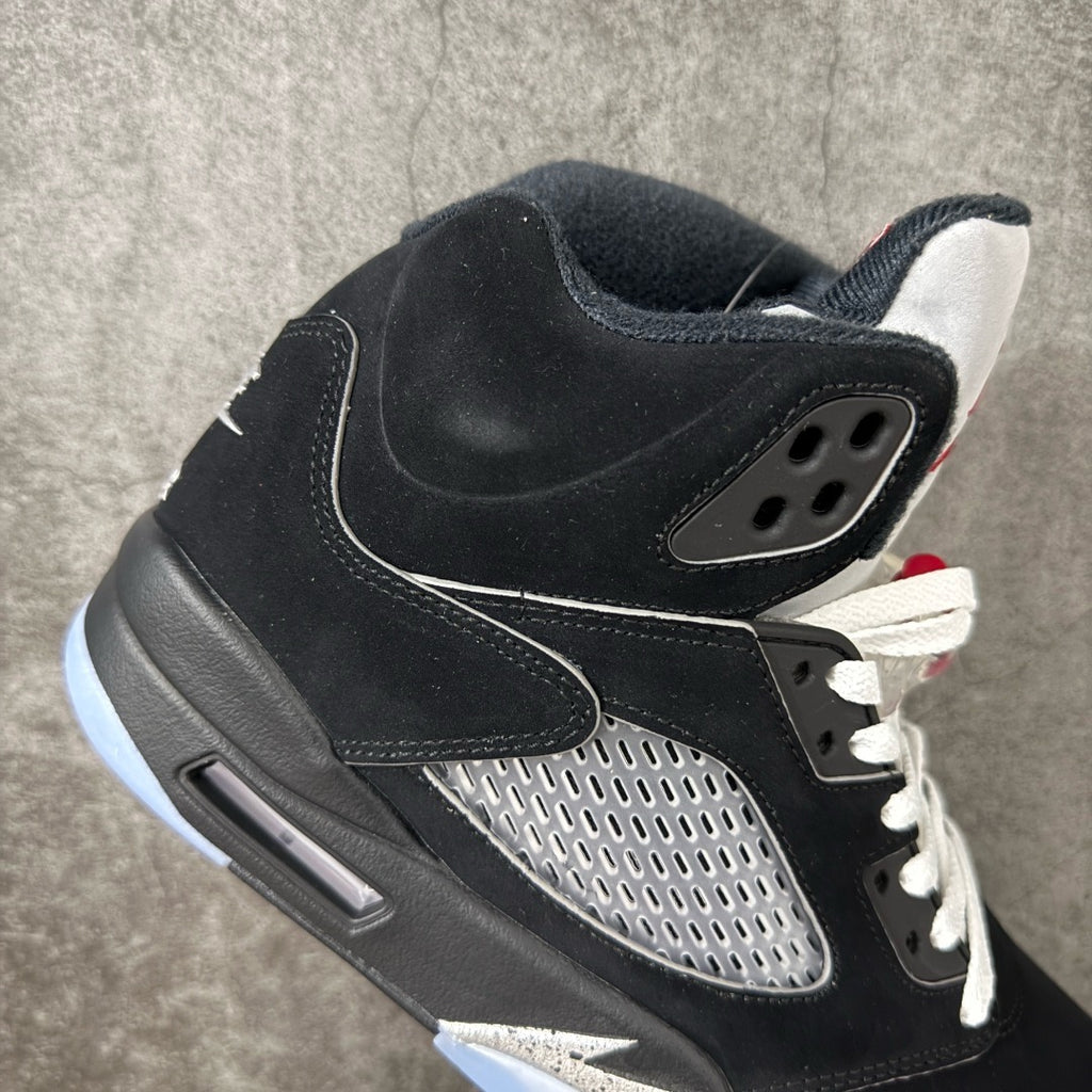 Jordan 5 Black Metallic Reimagined HF3975-001