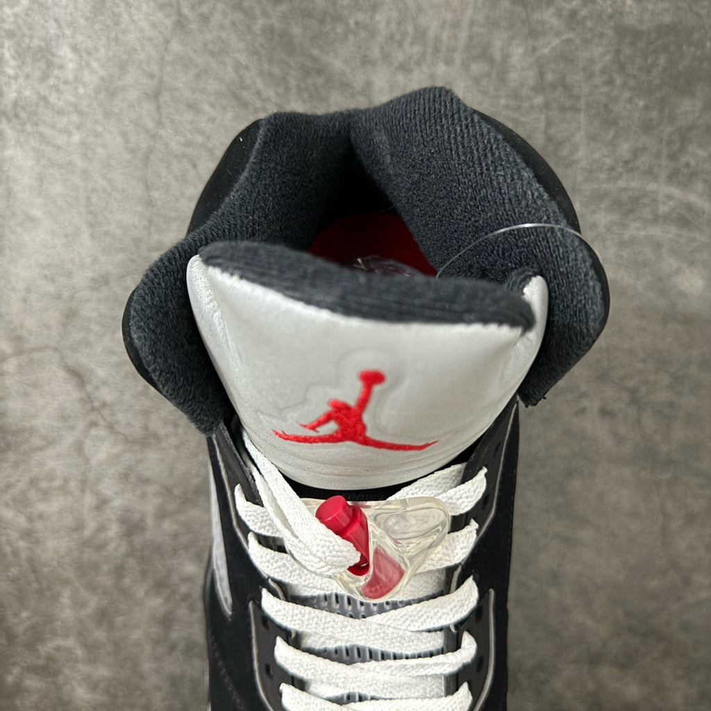 Jordan 5 Black Metallic Reimagined HF3975-001