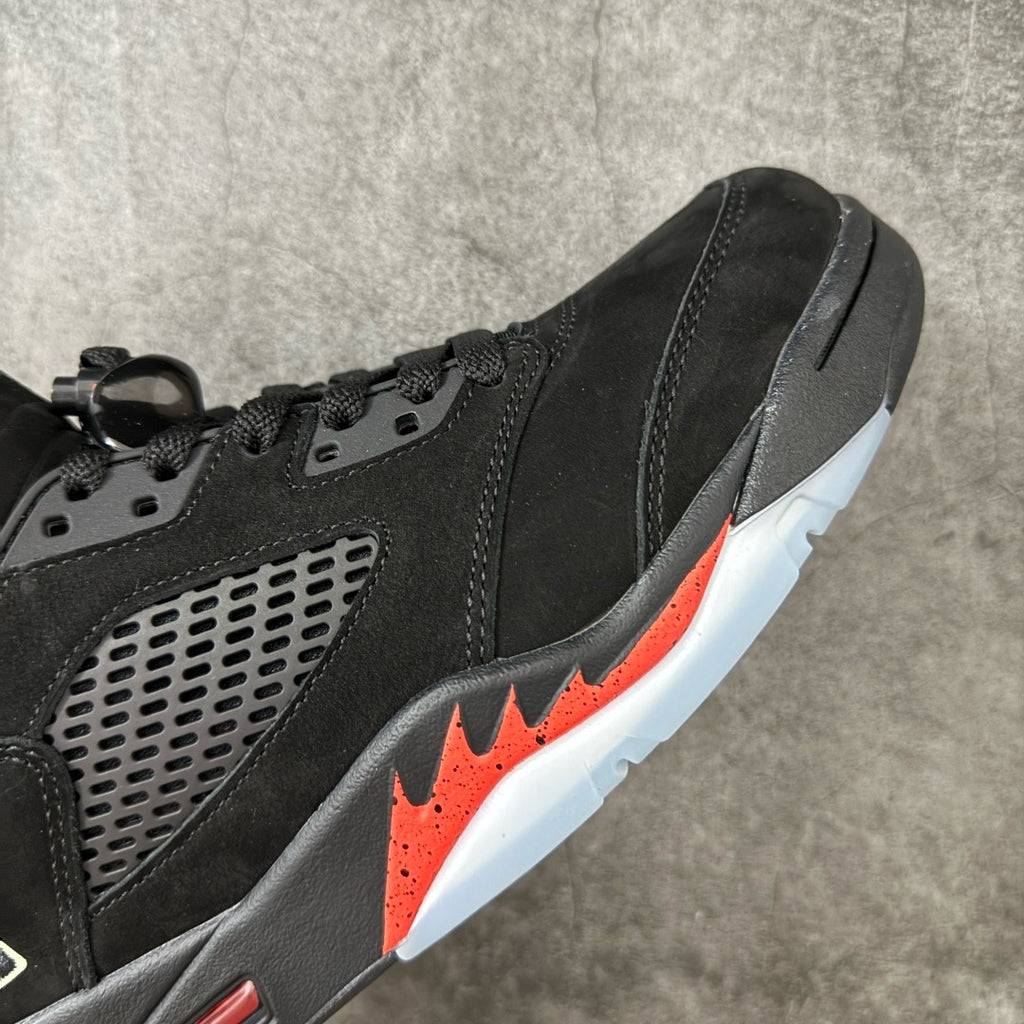 Jordan 5 Halloween HQ7978-001