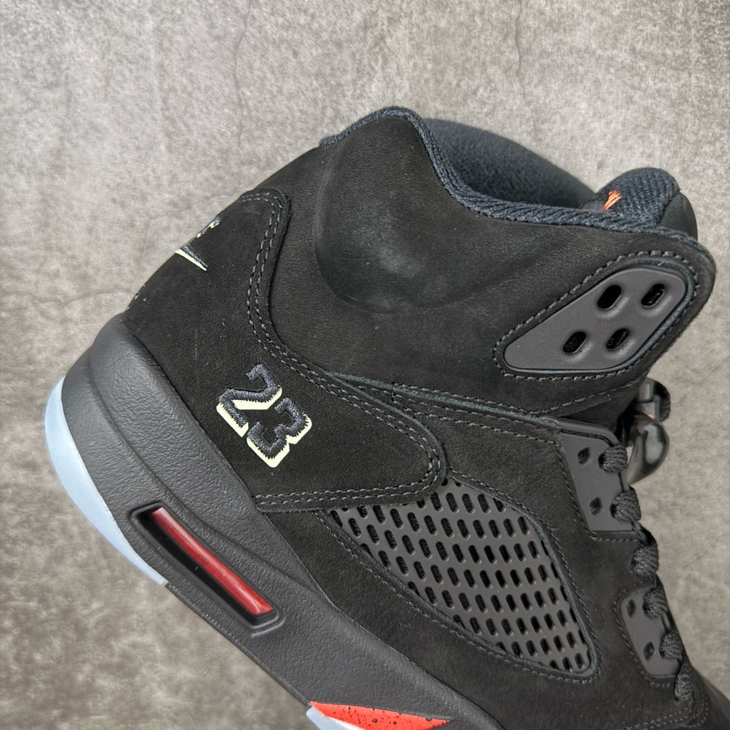 Jordan 5 Halloween HQ7978-001