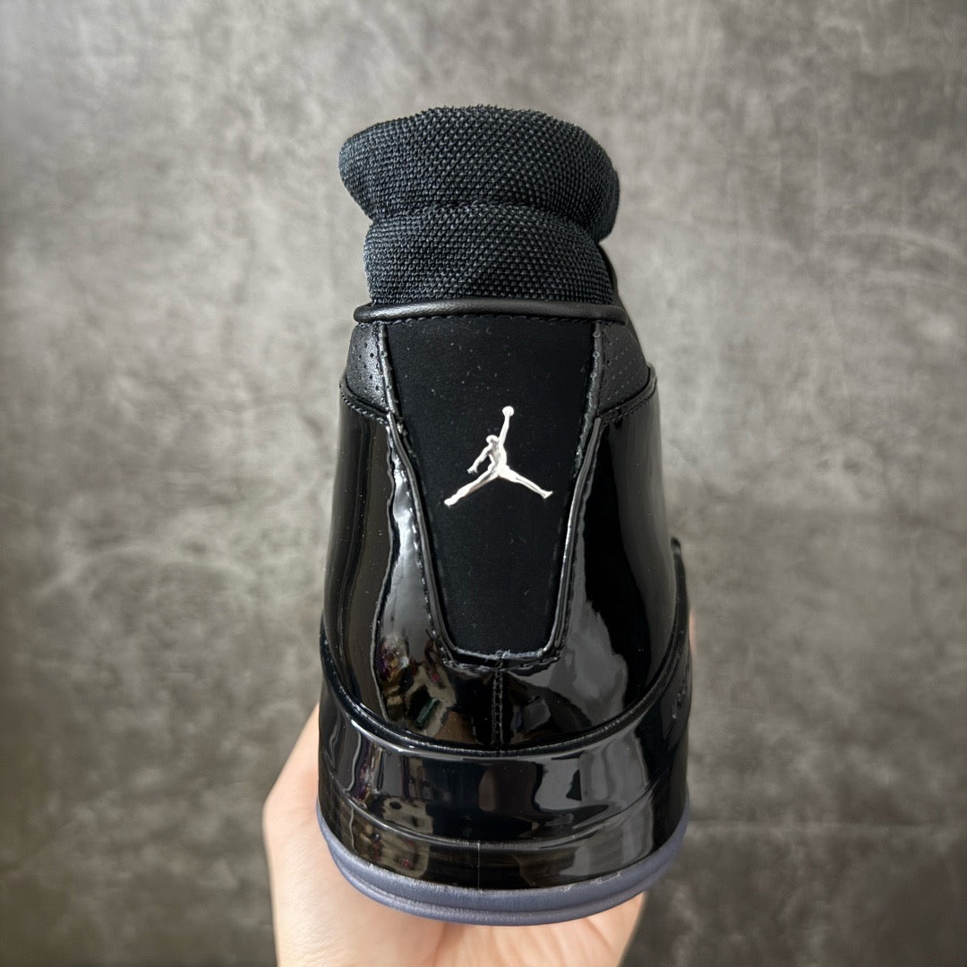 Jordan 17 Low Black Patent IV7640-001