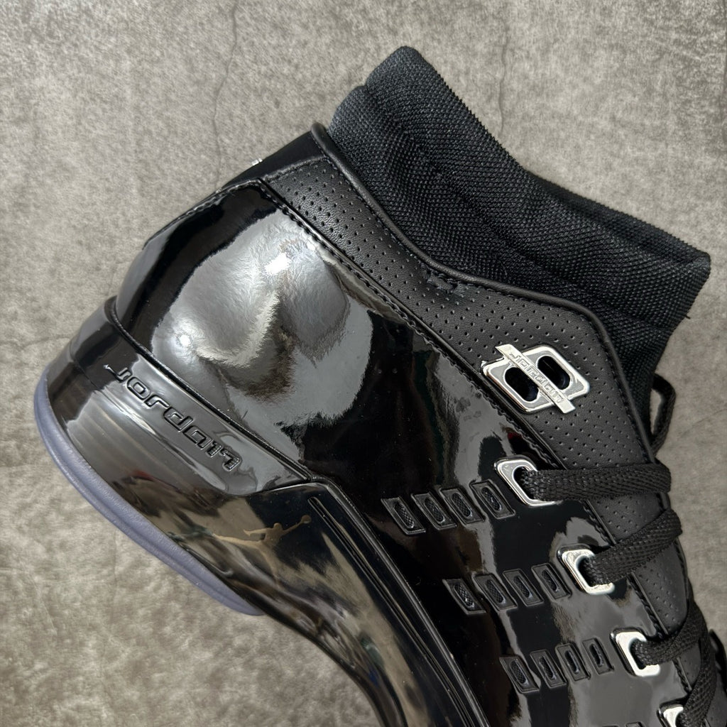 Jordan 17 Low Black Patent IV7640-001