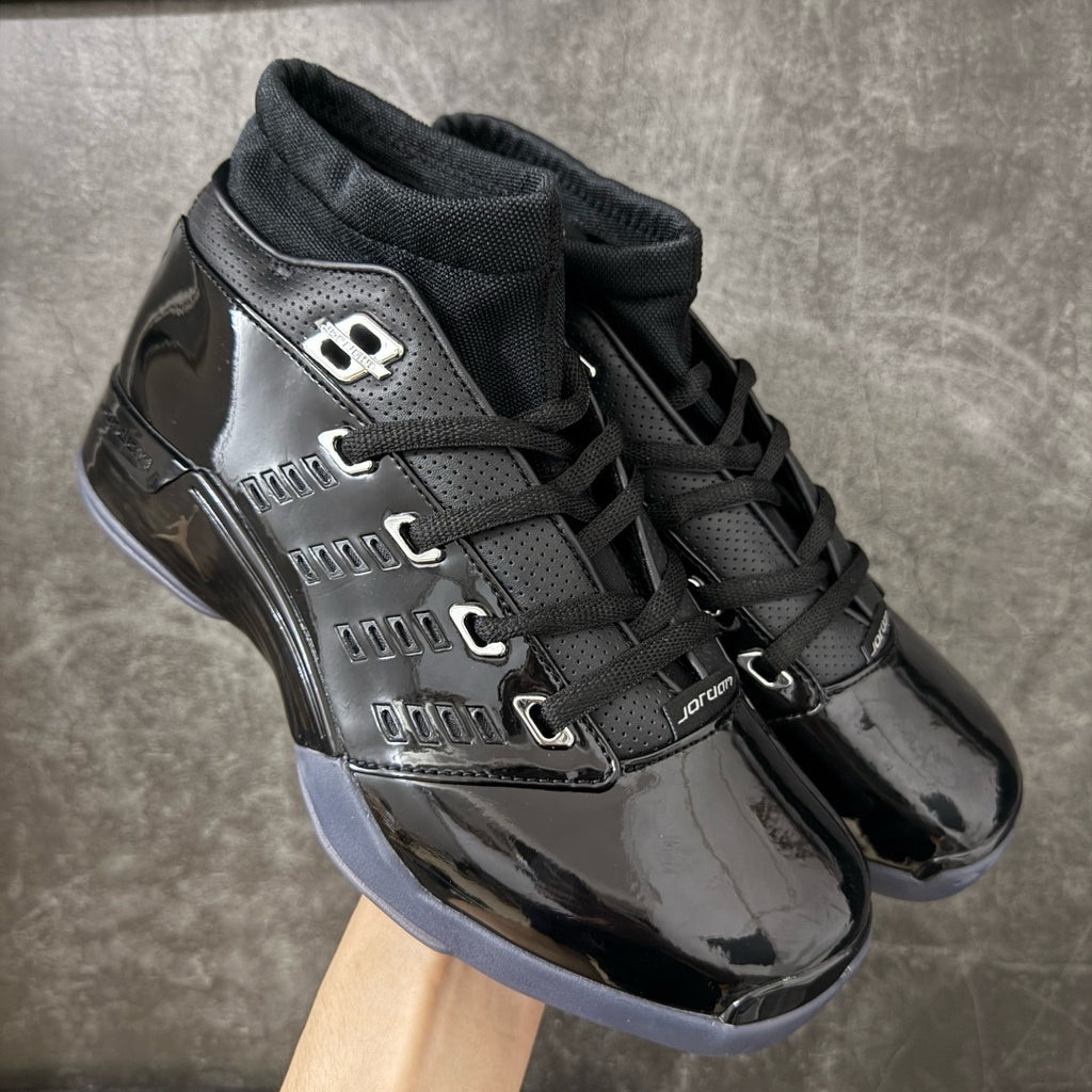Jordan 17 Low Black Patent IV7640-001