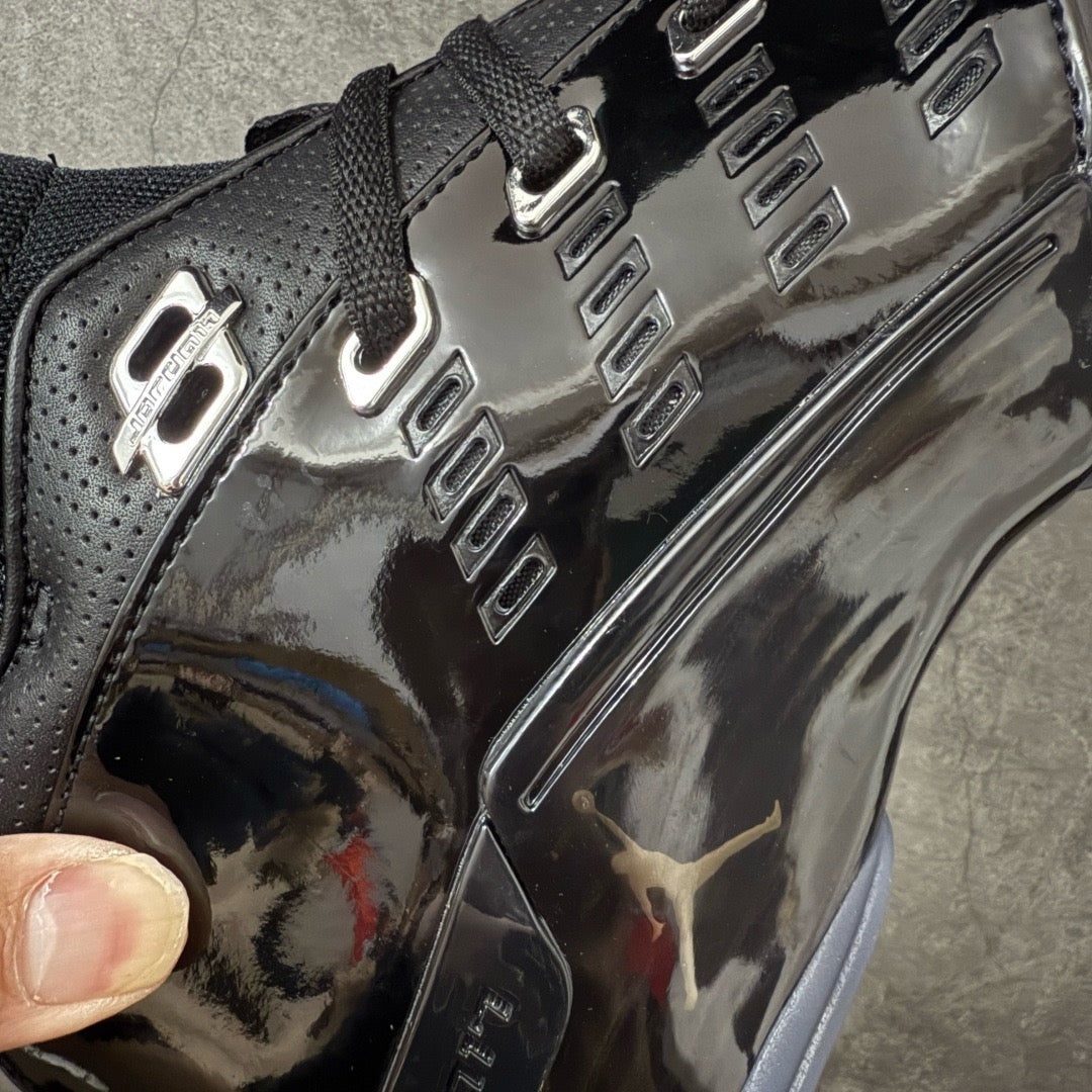 Jordan 17 Low Black Patent IV7640-001