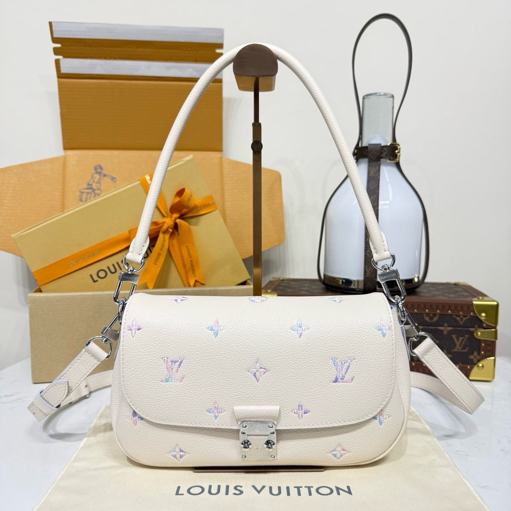 LV Pochette Métis Soft PM M2A332