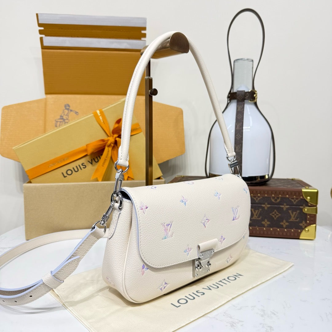LV Pochette Métis Soft PM M2A332