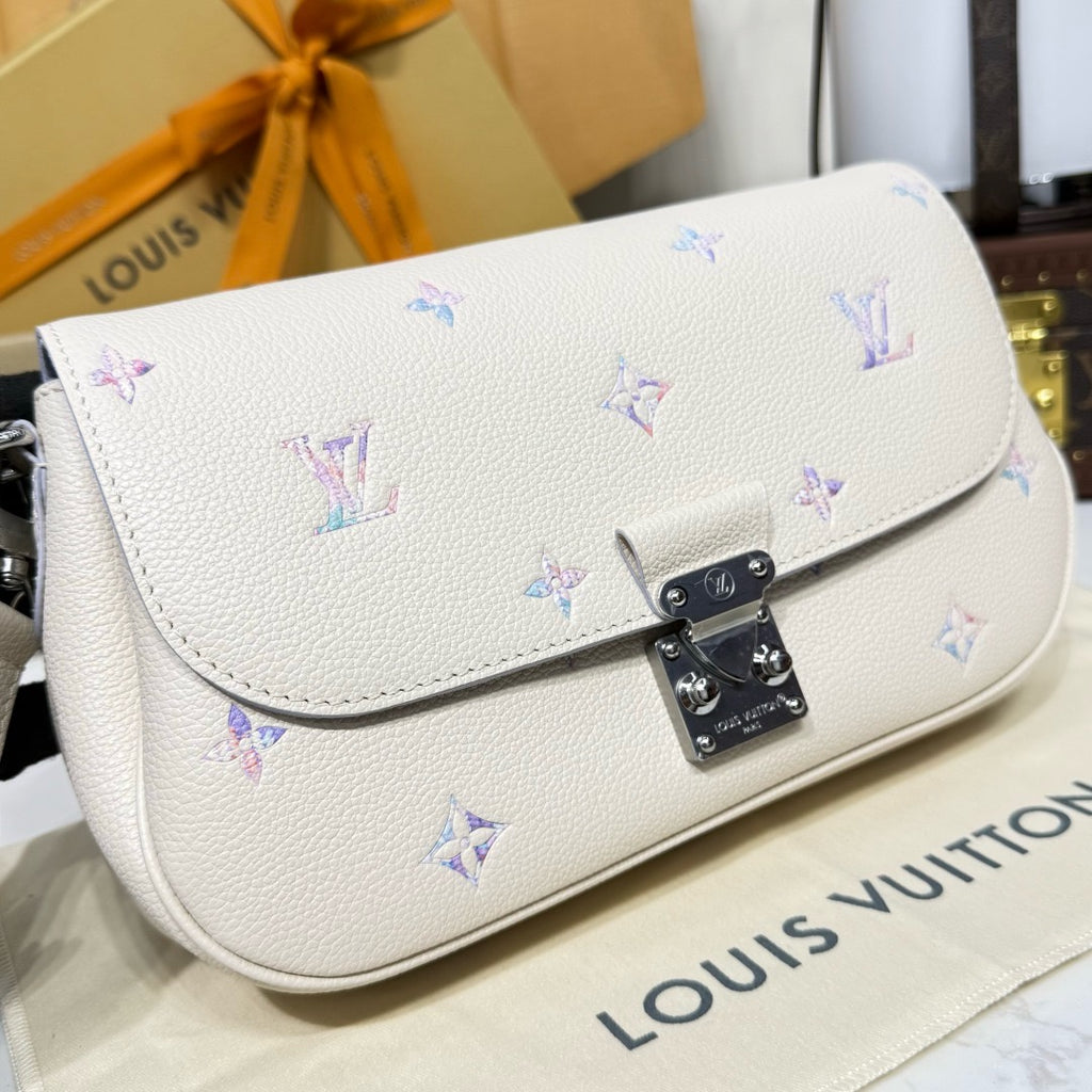 LV Pochette Métis Soft PM M2A332