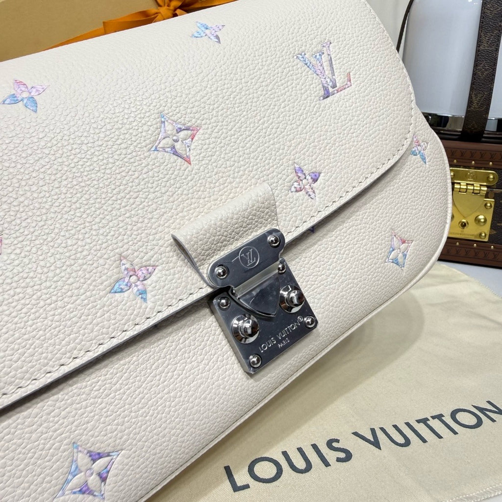 LV Pochette Métis Soft PM M2A332