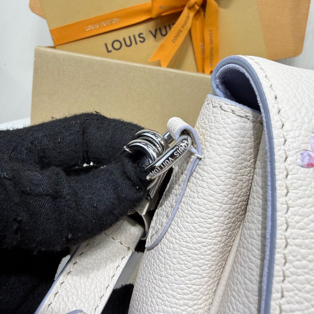 LV Pochette Métis Soft PM M2A332