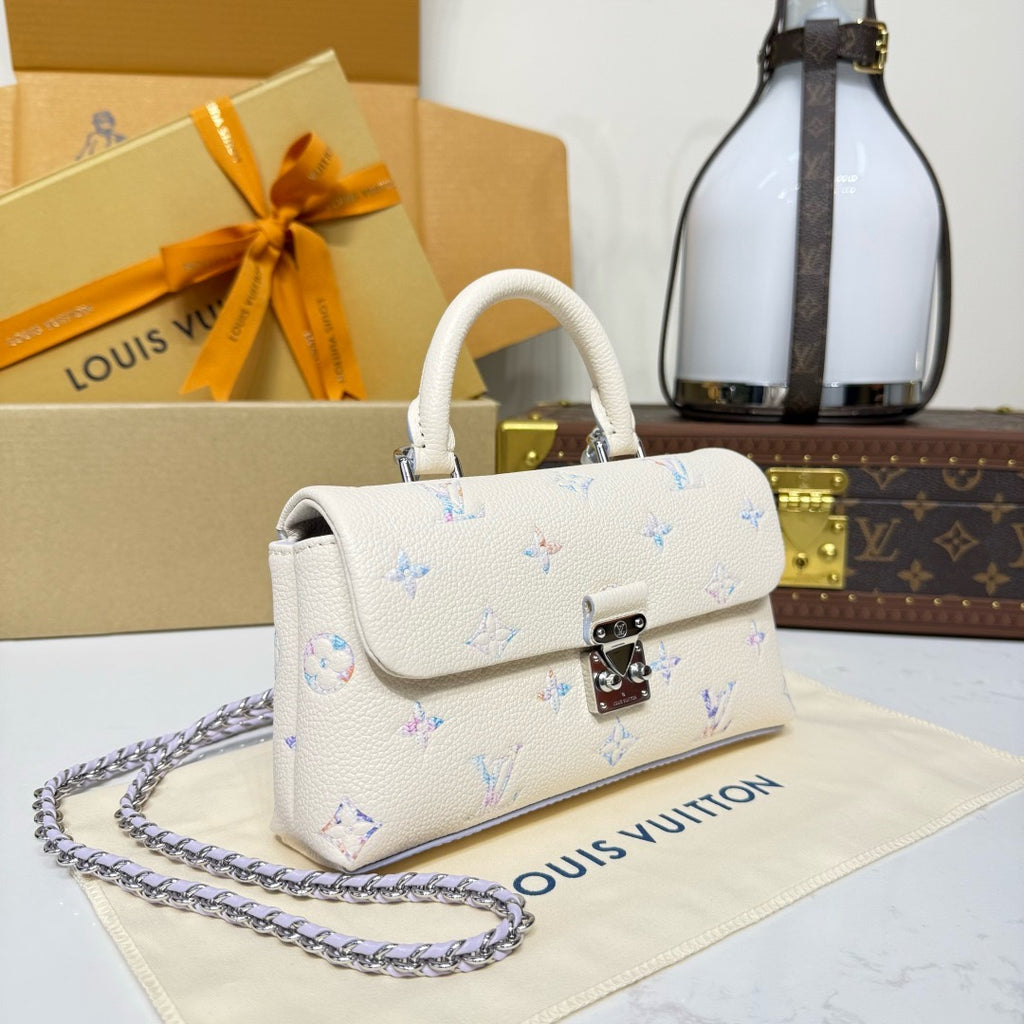 LV Nano Madeleine M2A374