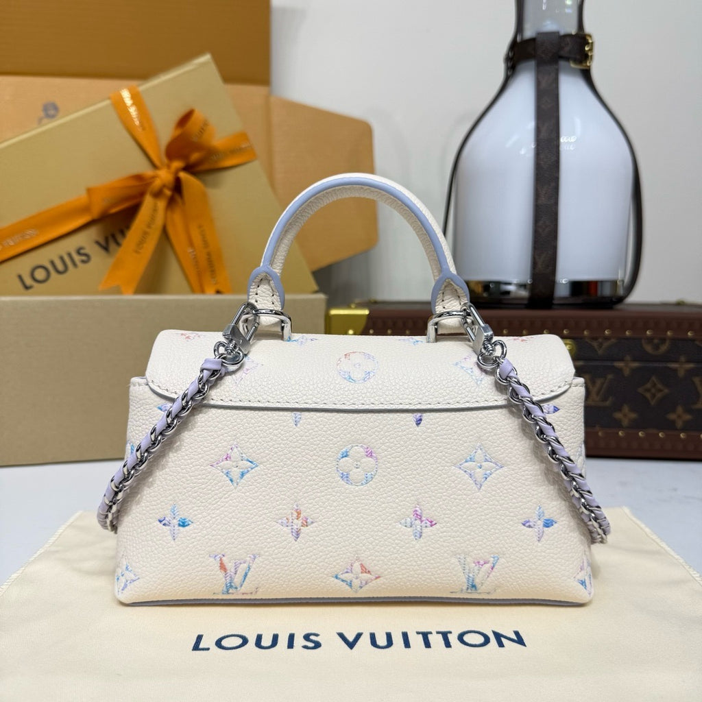 LV Nano Madeleine M2A374