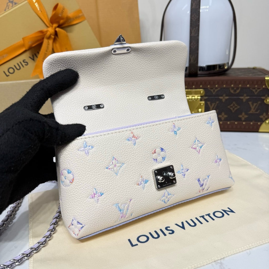 LV Nano Madeleine M2A374