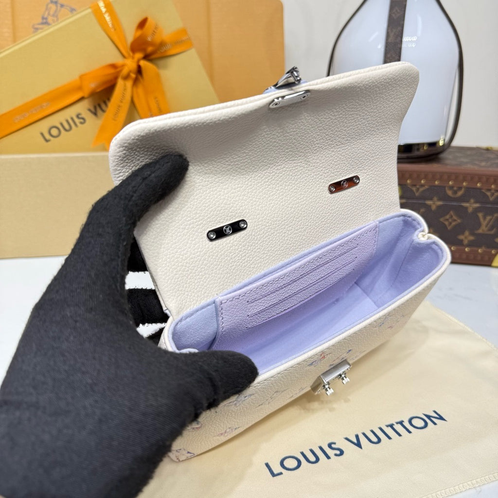 LV Nano Madeleine M2A374