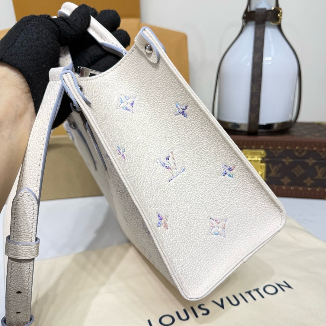 LV OnTheGo PM M29976