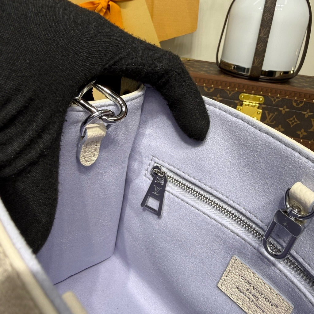 LV OnTheGo PM M29976