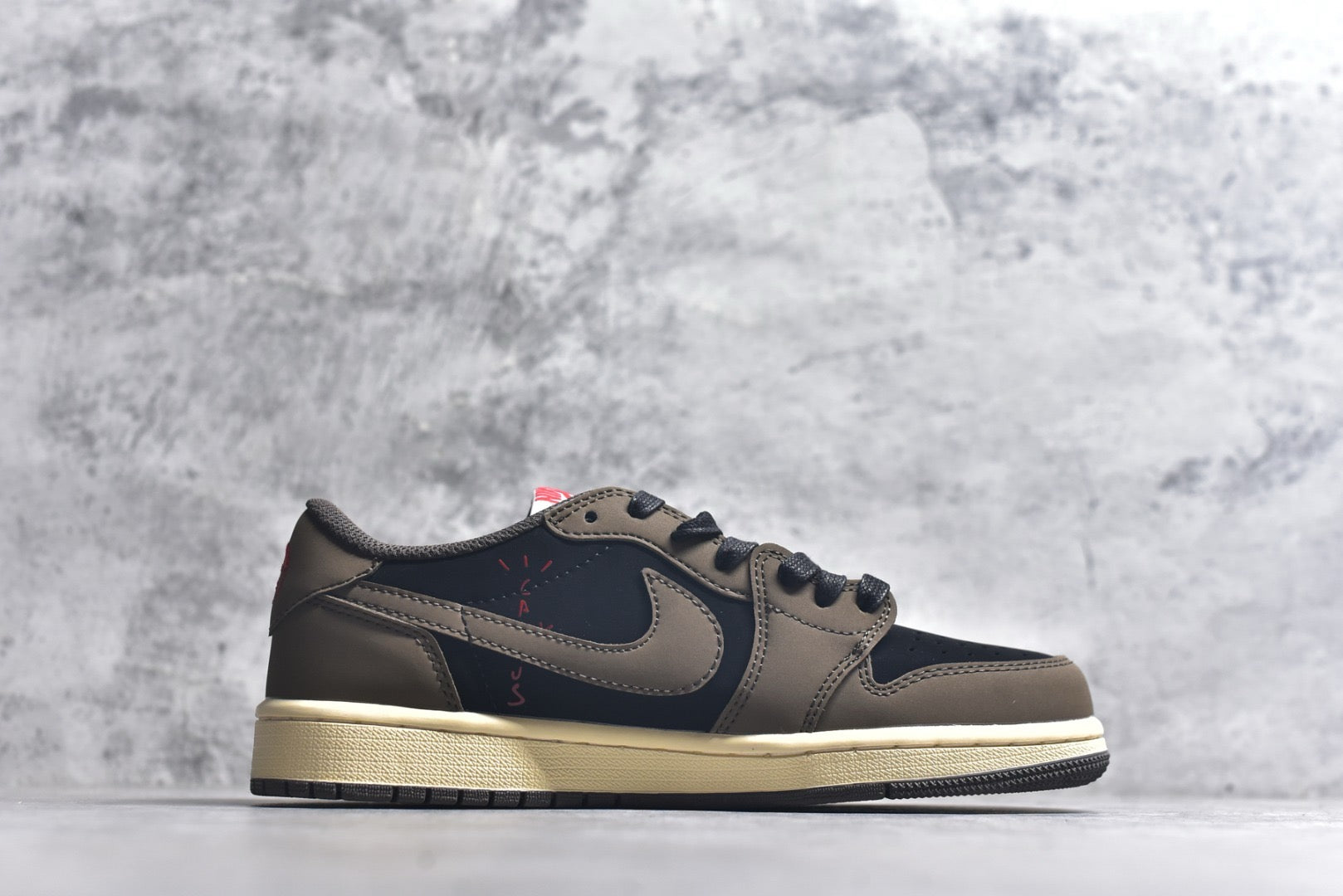 Jordan 1 Low Travis Scott Mocha CQ4277-001