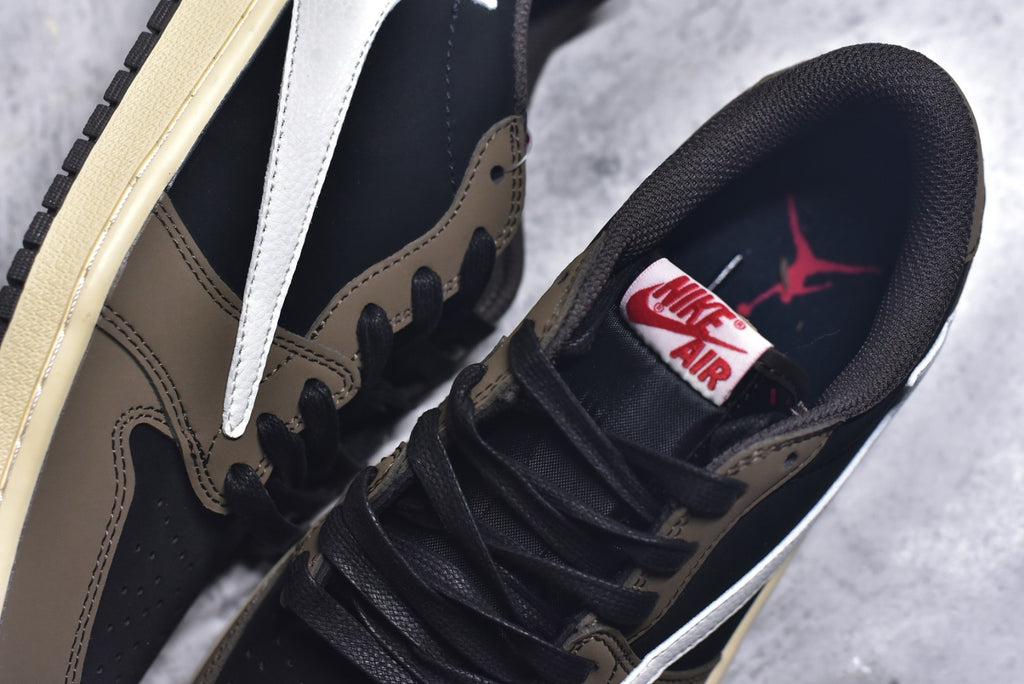 Jordan 1 Low Travis Scott Mocha CQ4277-001