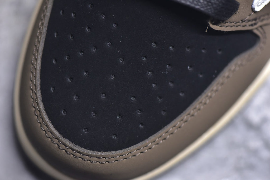 Jordan 1 Low Travis Scott Mocha CQ4277-001