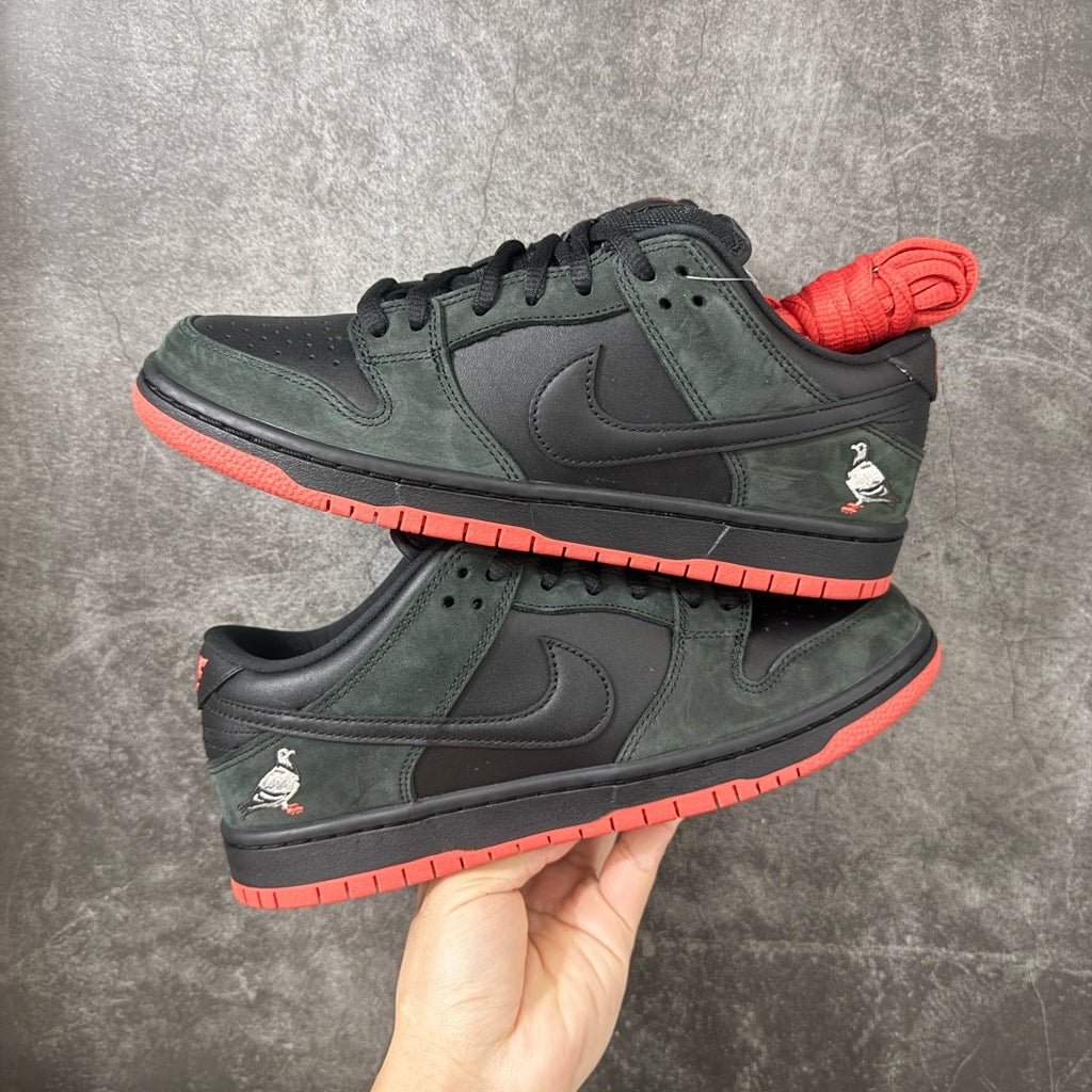 Nike SB Dunk Low Black Pigeon 883232-008