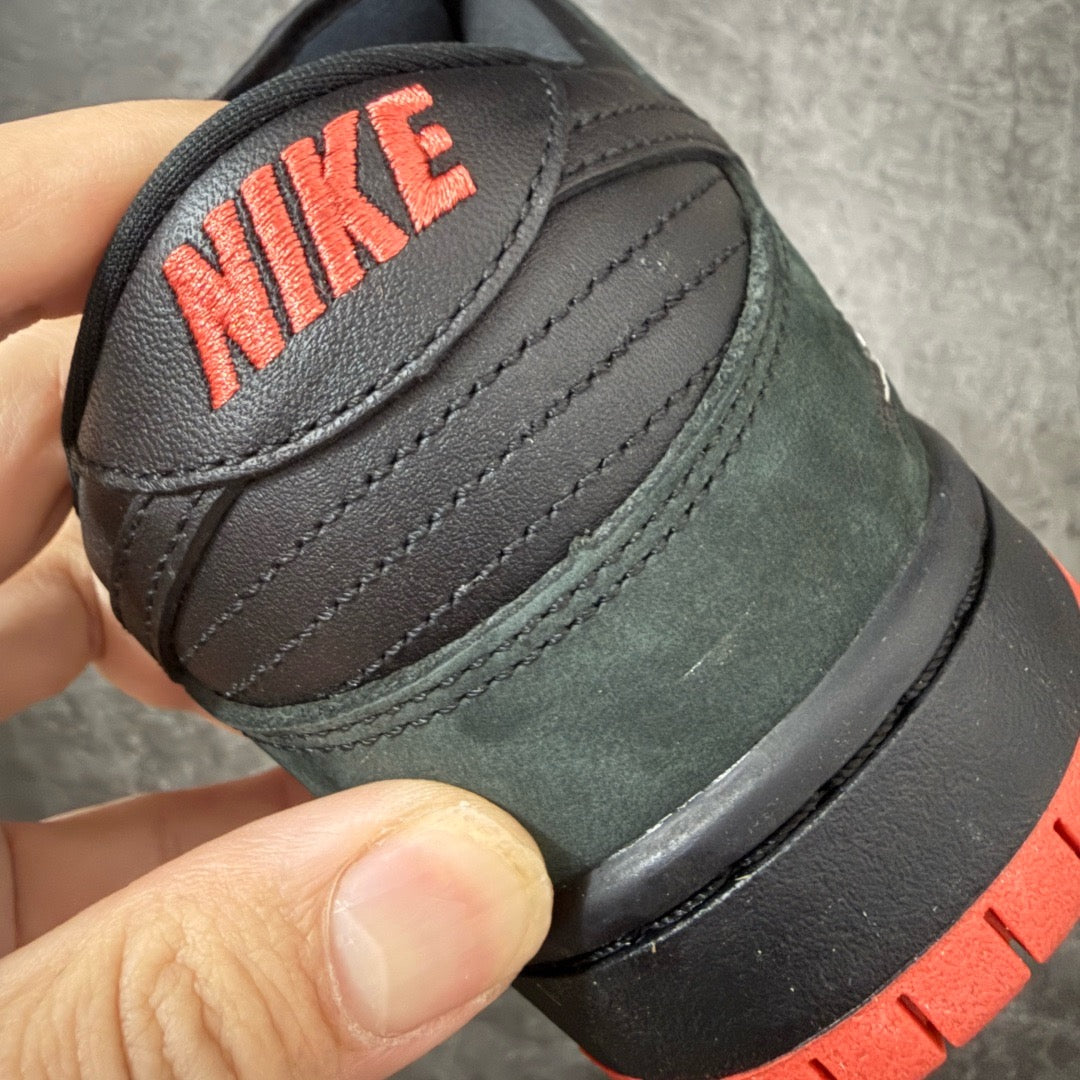 Nike SB Dunk Low Black Pigeon 883232-008