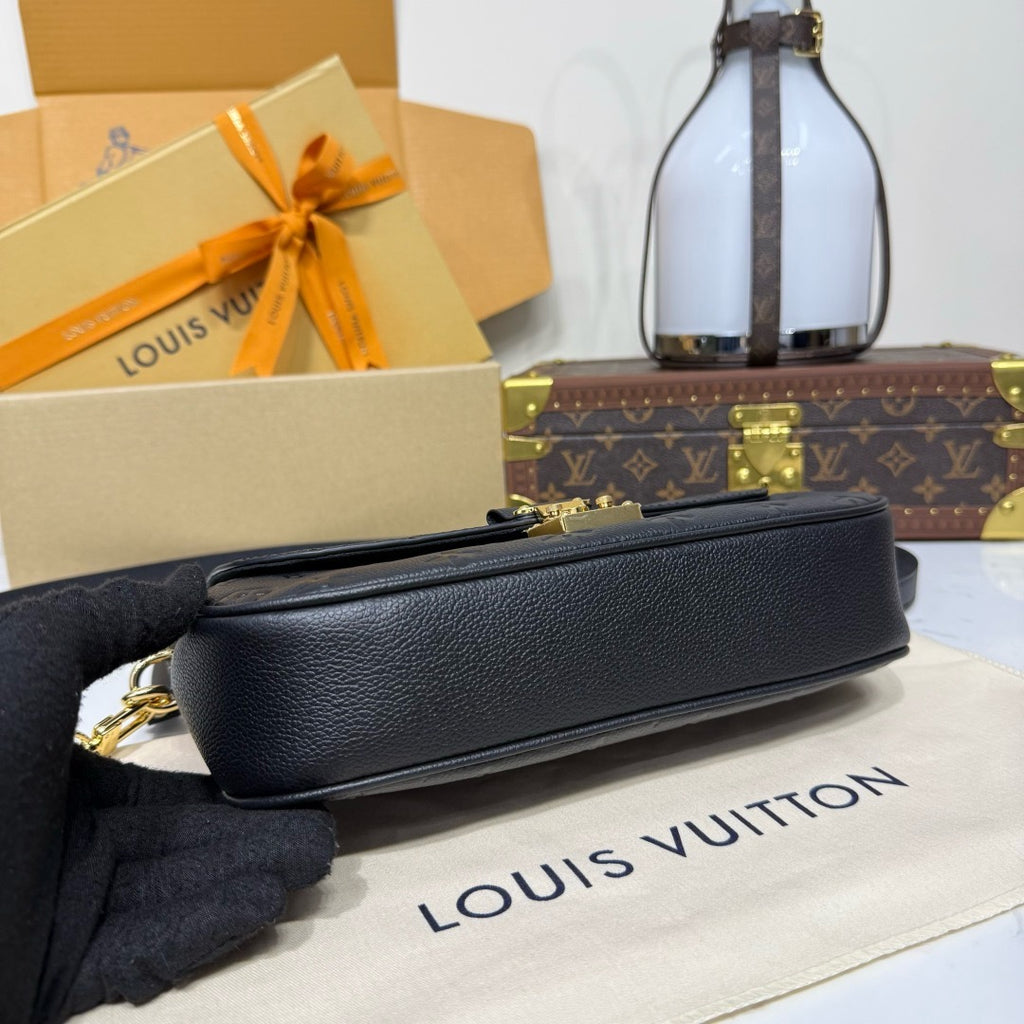 LV Pochette Métis Soft PM M29783