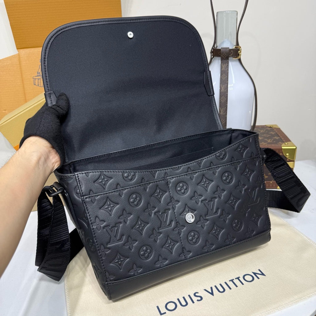 LV Courrier Messenger M28781