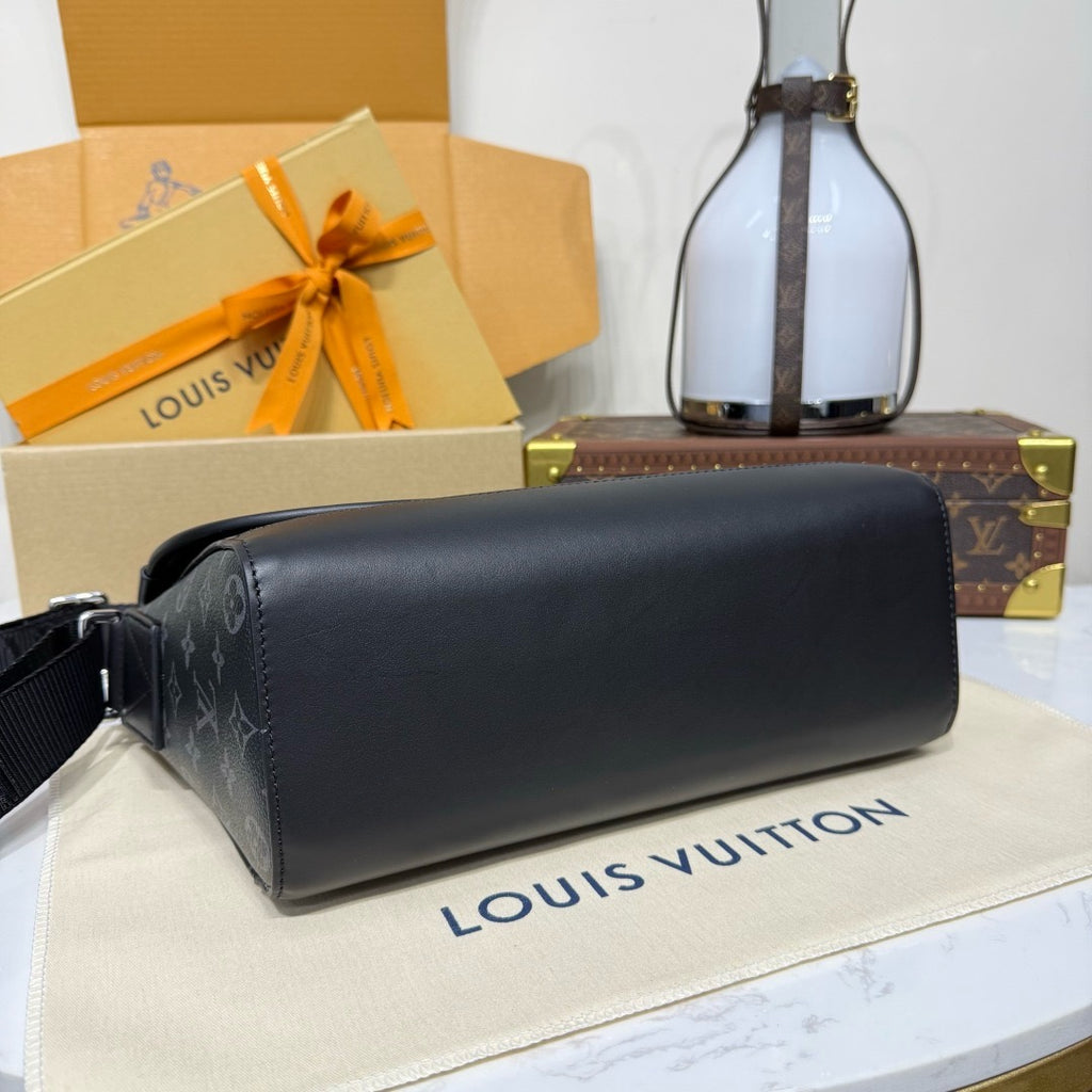 LV Courrier Messenger M28630