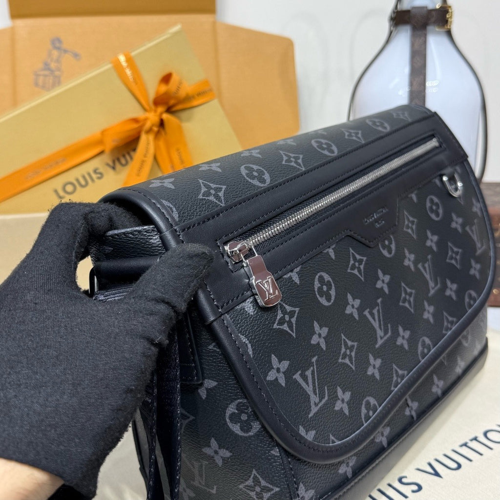 LV Courrier Messenger M28630